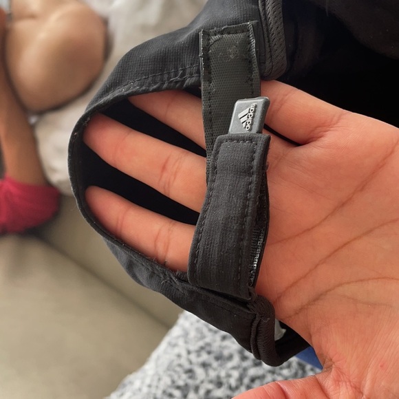 Women Adidas Sports Hat 🧢 - Picture 5 of 7